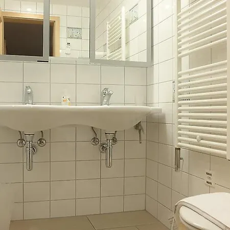 Appartamento Sleeps 6 Wifi Wengen